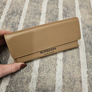 NEW Burberry Tan Sunglasses Case - EMPTY